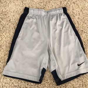 Nike Dri-fit Shorts. Boys sz L